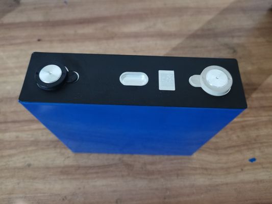 3.2V 120AH LiFePO4 Lityum Pil Paketi 3000 Kez Döngü Ömrü