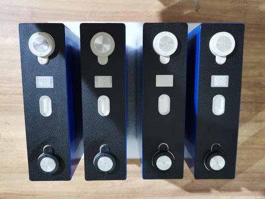 3.2V 120AH LiFePO4 Lityum Pil Paketi 3000 Kez Döngü Ömrü